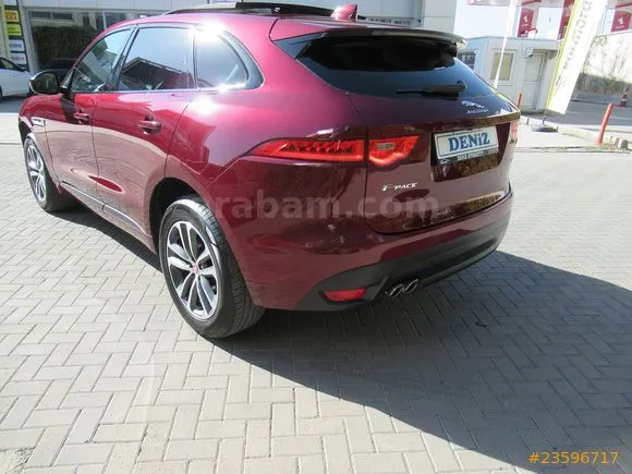 Jaguar F-Pace 2.0 D R-Sport Plus Image 6